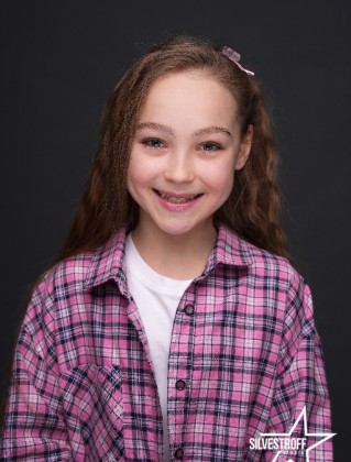 Ліза Бровій Ліза Бровій