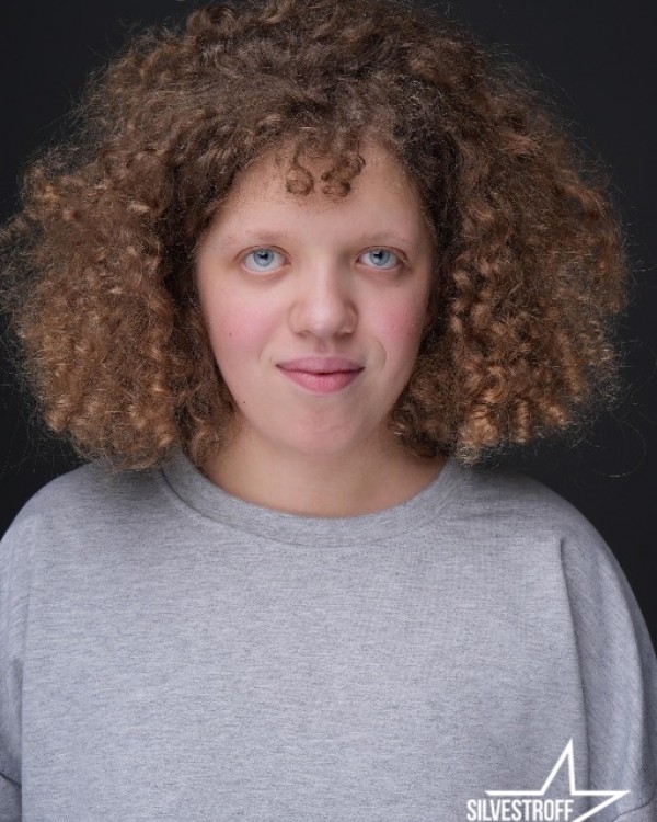 Аріна Лаврентьєва Аріна Лаврентьєва