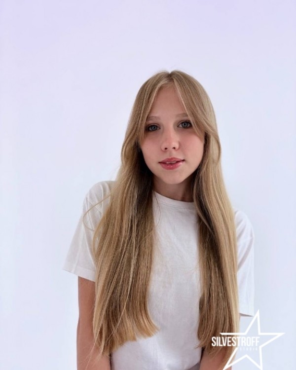 Анна Хлопова